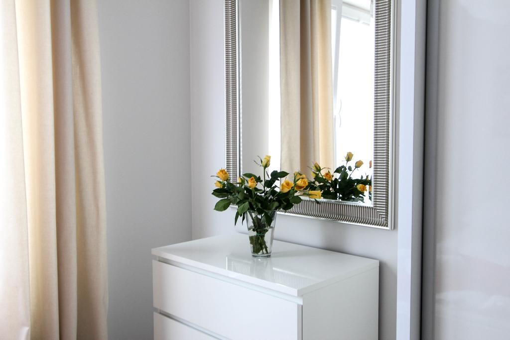 Rezydencja Apartamenty Ostrowski อุสตรอเนียมอร์สเกีย ภายนอก รูปภาพ