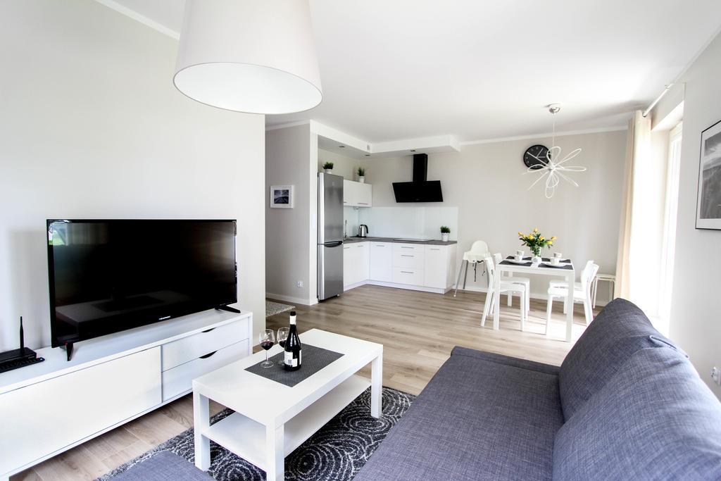 Rezydencja Apartamenty Ostrowski อุสตรอเนียมอร์สเกีย ภายนอก รูปภาพ