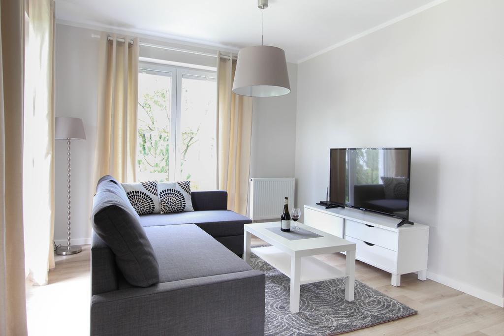Rezydencja Apartamenty Ostrowski อุสตรอเนียมอร์สเกีย ภายนอก รูปภาพ