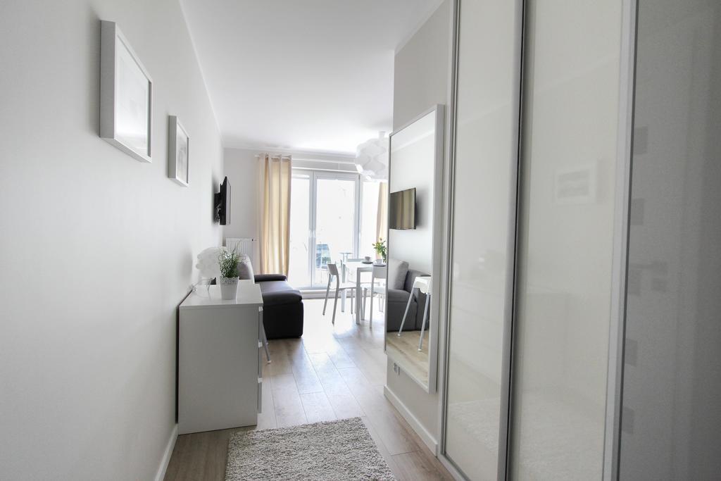 Rezydencja Apartamenty Ostrowski อุสตรอเนียมอร์สเกีย ภายนอก รูปภาพ