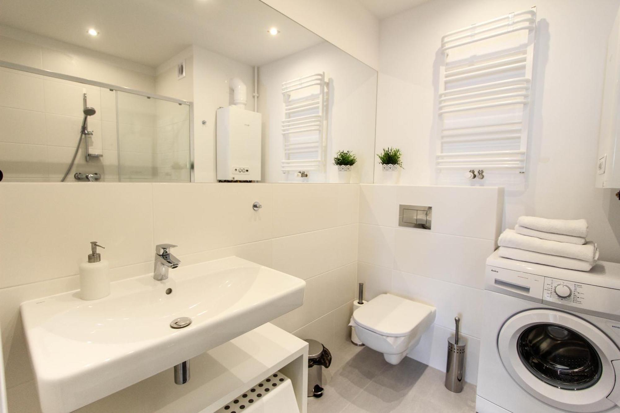 Rezydencja Apartamenty Ostrowski อุสตรอเนียมอร์สเกีย ภายนอก รูปภาพ